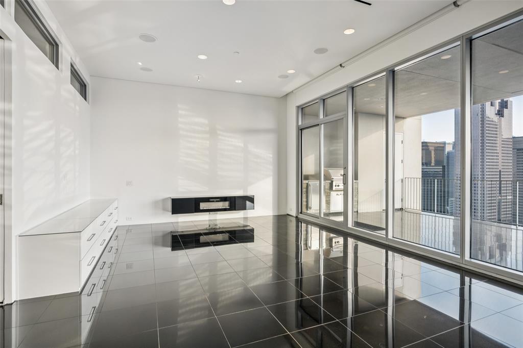 ONE ARTS PLAZA CONDOMINIUM - Residential