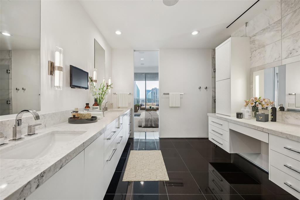 ONE ARTS PLAZA CONDOMINIUM - Residential