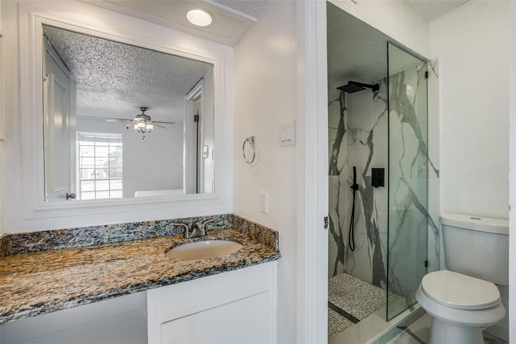 TOWNEOAKS TERRACE CONDOMINIUM - Residential Lease