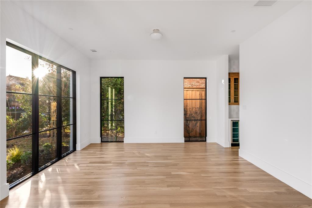 V W Greenwades - Residential