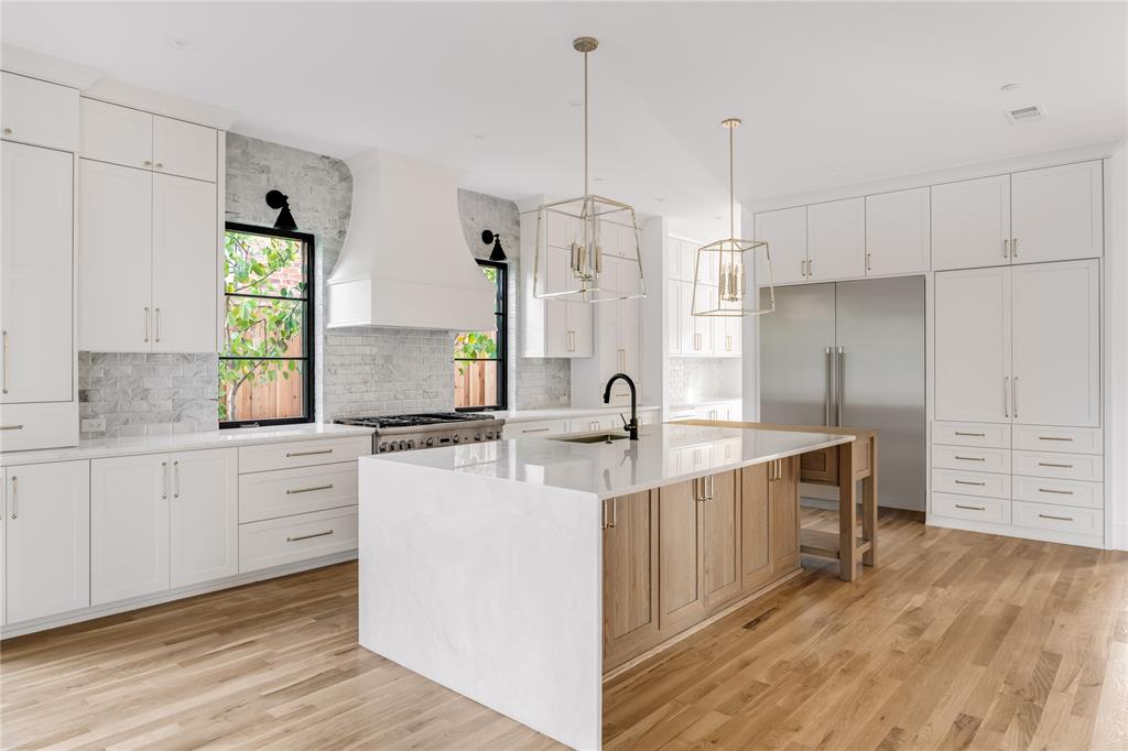 V W Greenwades - Residential