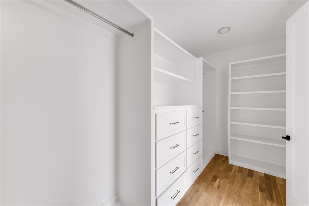 V W Greenwades - Residential