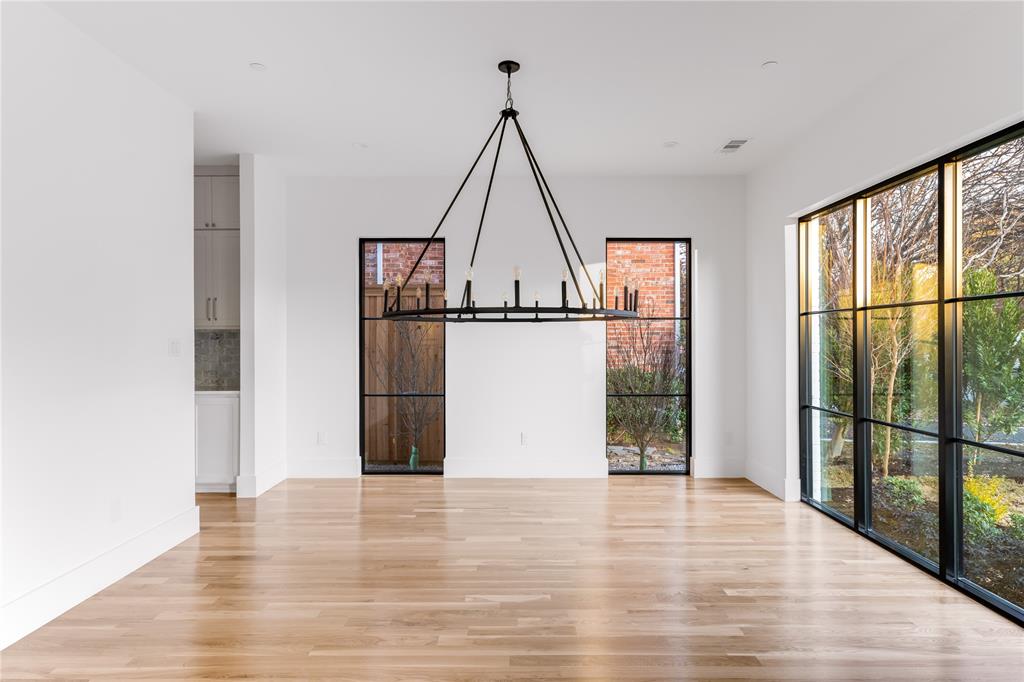 V W Greenwades - Residential