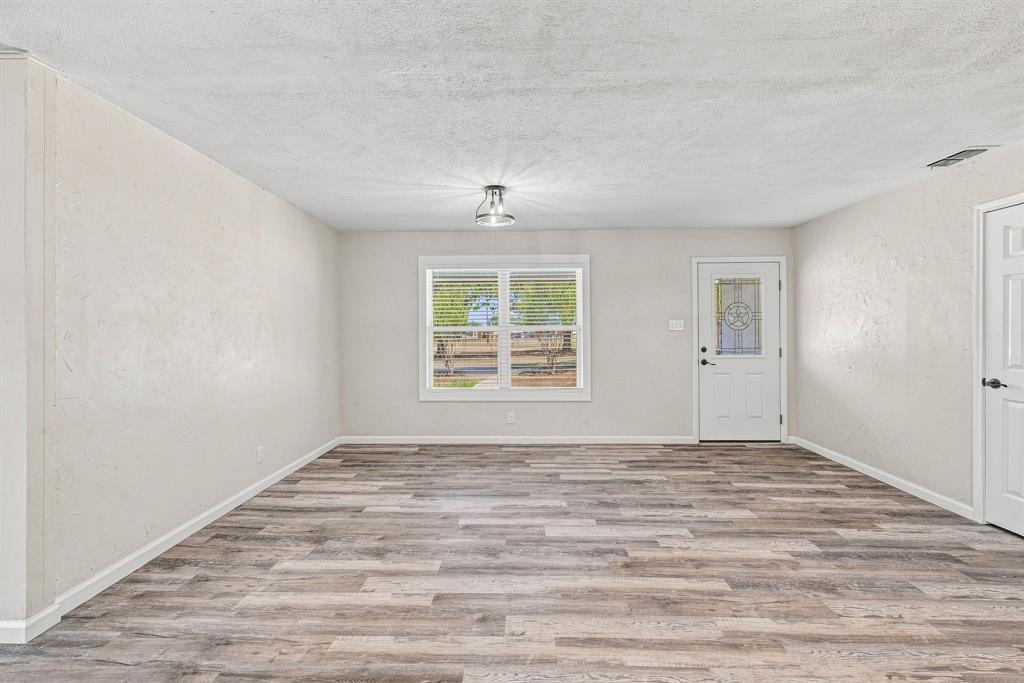 1490 County Road 185
