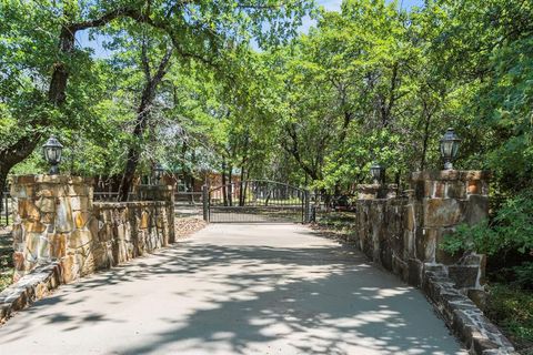 Photo of 6373 Hidden Oaks Drive, Quinlan, TX 75474 (MLS # 21271922)