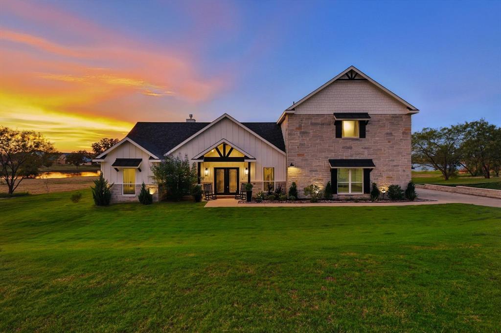 7025 Lake Vista Drive