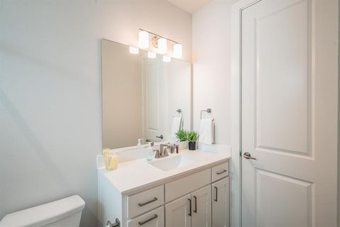 Tiny photo for 1127 Lavender Ridge, Dallas, TX 75204 (MLS # 21083807)