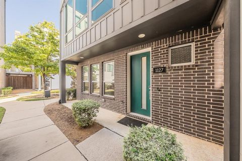 Photo of 1127 Lavender Ridge, Dallas, TX 75204 (MLS # 21083807)