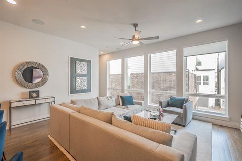 Tiny photo for 1127 Lavender Ridge, Dallas, TX 75204 (MLS # 21083807)