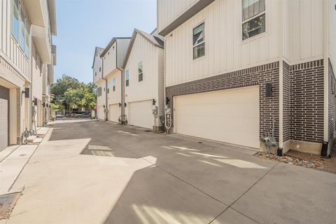Tiny photo for 1127 Lavender Ridge, Dallas, TX 75204 (MLS # 21083807)