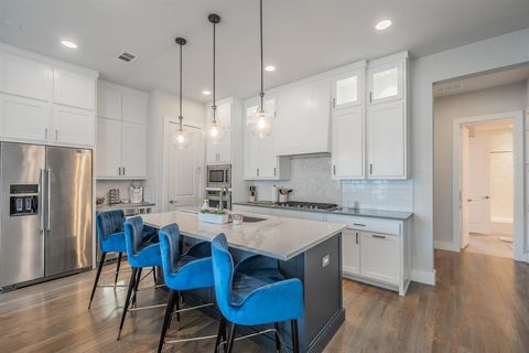 Tiny photo for 1127 Lavender Ridge, Dallas, TX 75204 (MLS # 21083807)