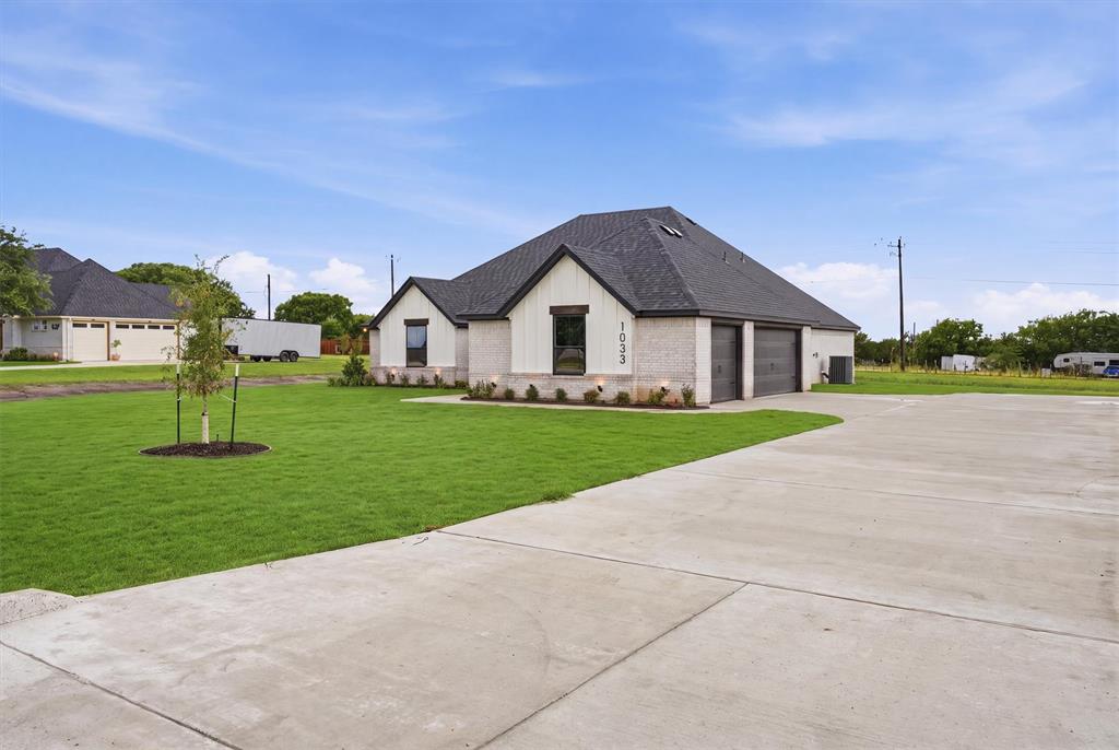 1033 Uplift Drive
