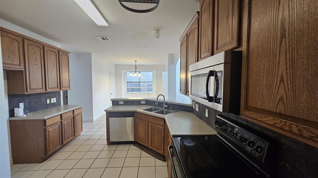 Avalon Ph 3 - Residential Lease