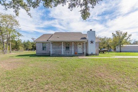 Photo of 2601 W County Road 3306, Greenville, TX 75402 (MLS # 21420480)