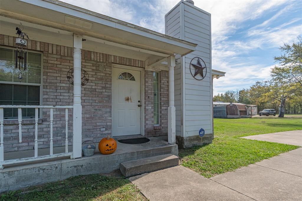 Photo of 2601 W County Road 3306, Greenville, TX 75402 (MLS # 21420480)