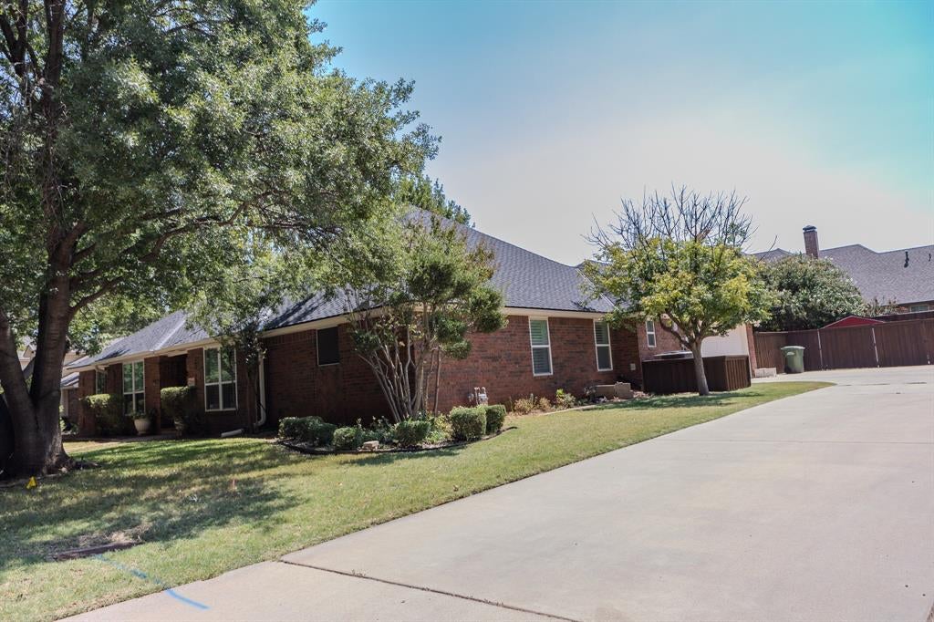 3933 Bay Hill Drive