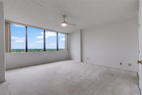 Tiny photo for 5200 Keller Springs Road #824, Dallas, TX 75248 (MLS # 21101130)