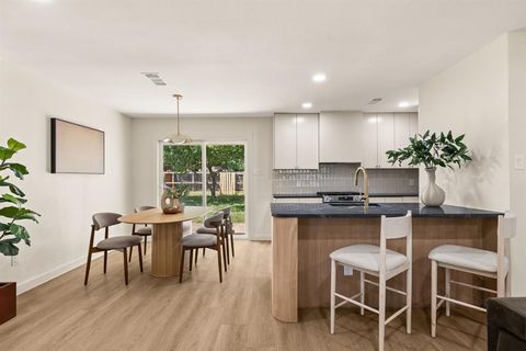 Photo of 3161 Longmeade Drive, Farmers Branch, TX 75234 (MLS # 21330123)