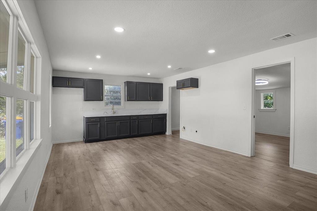 8208 Kender Lane