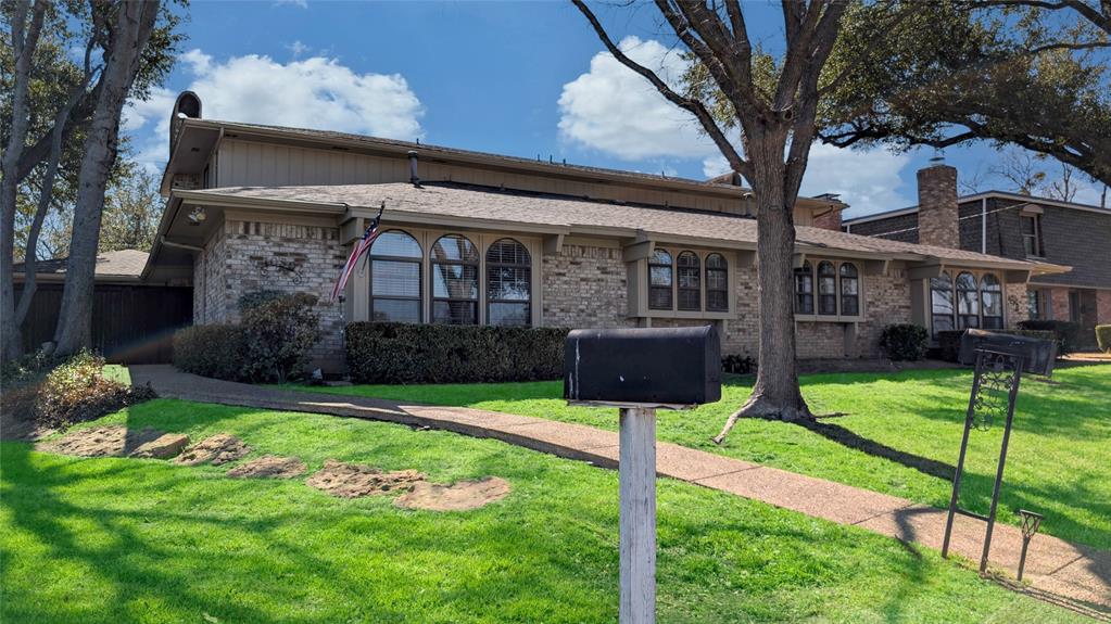 10504 Berry Knoll Drive