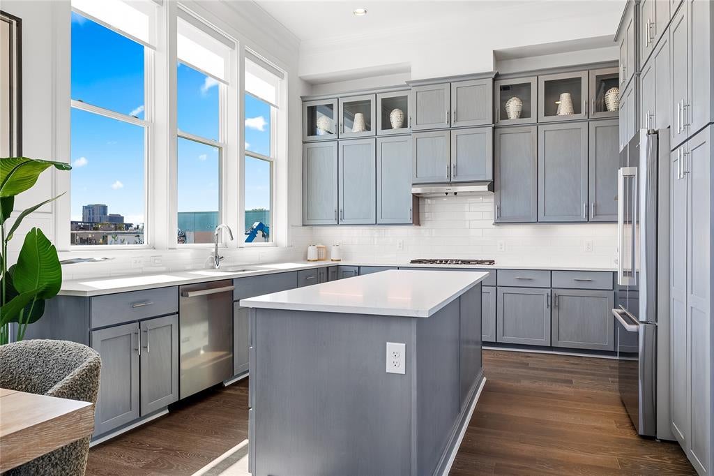 215 Carroll Street
