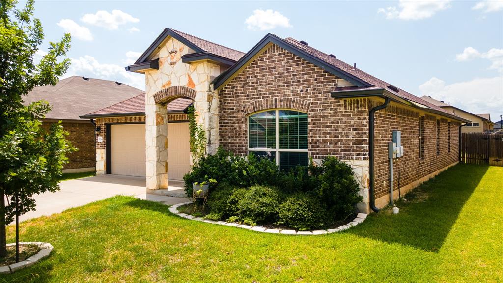 1234 Kiskadee Branch Drive