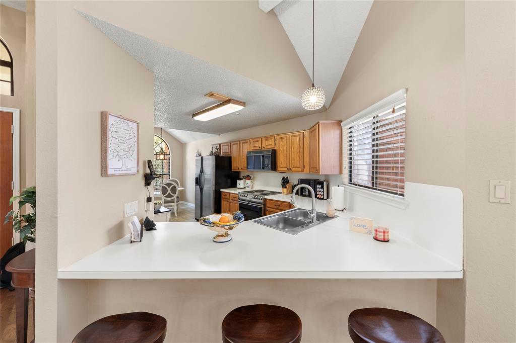 9402 Los Alamos Trail