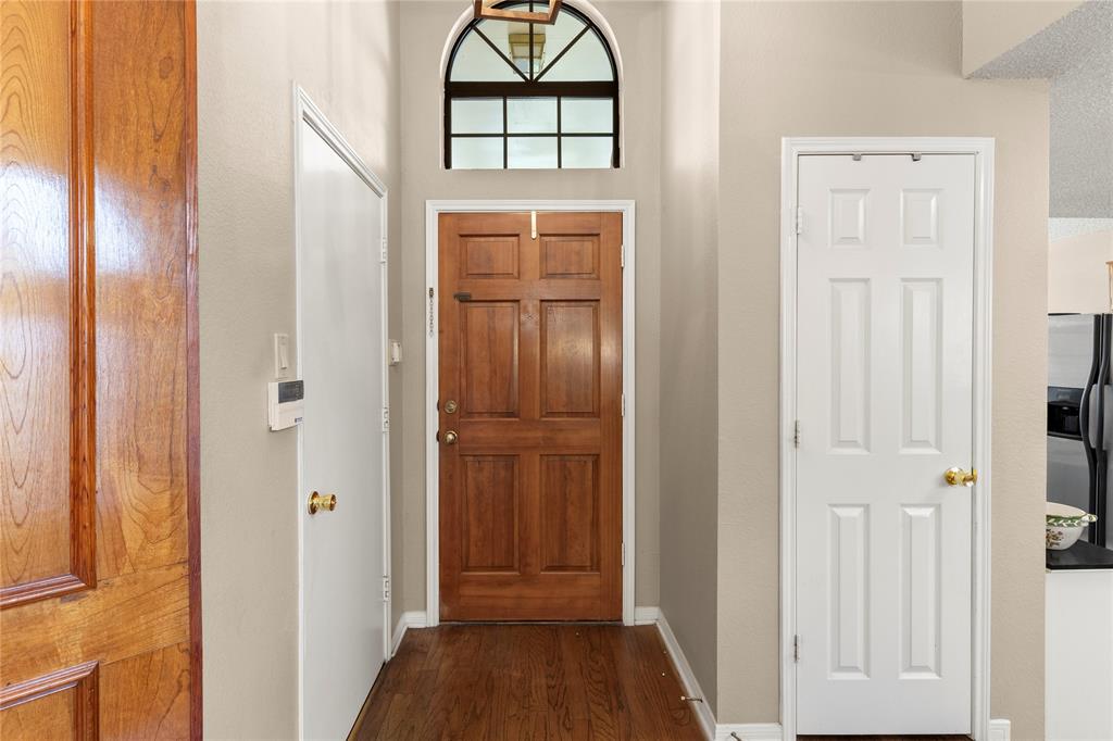 9402 Los Alamos Trail