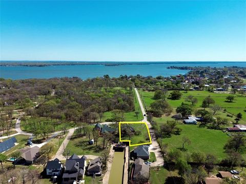 Photo of 2025 Emma Drive, Tool, TX 75143 (MLS # 21215158)