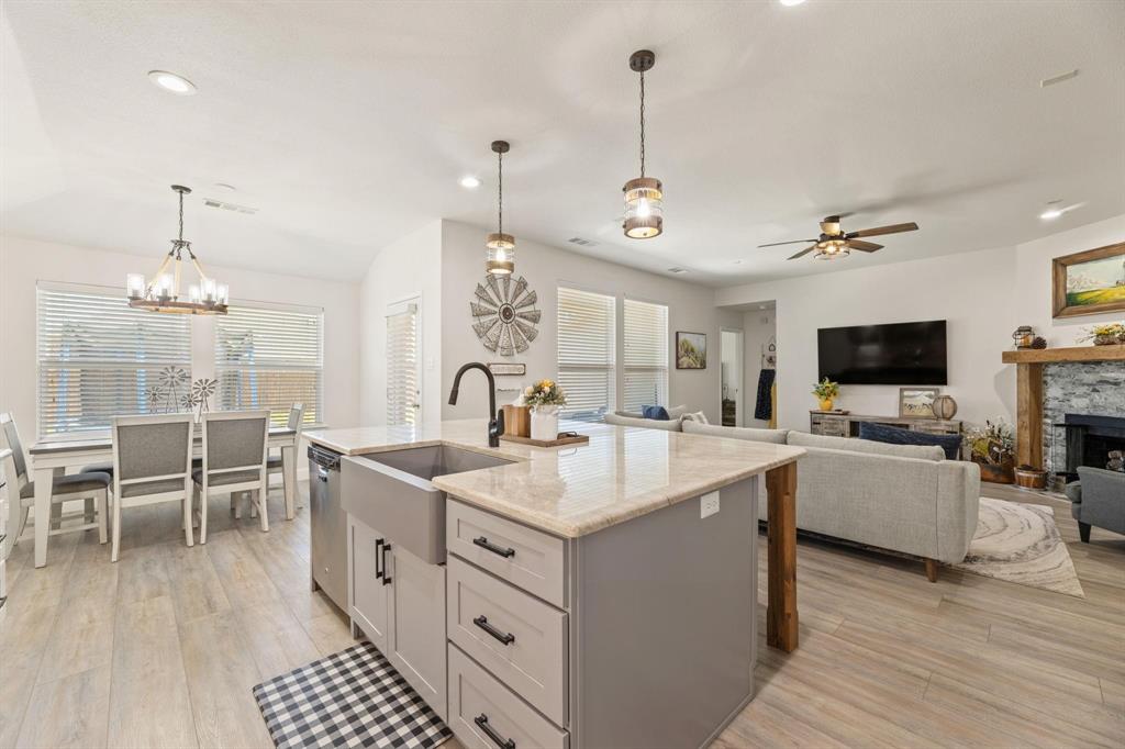 525 Smokebrush Street