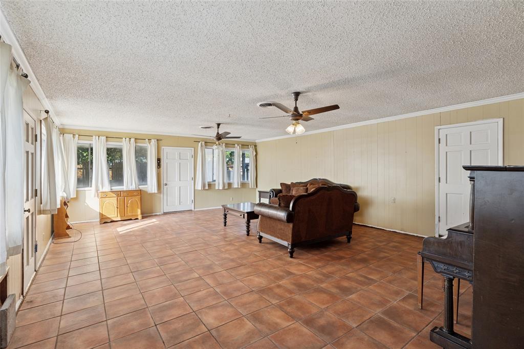 2559 Duringer Road