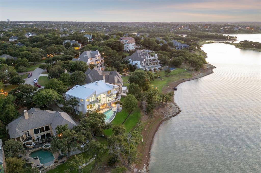 817 N Shore Drive