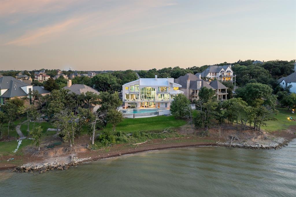 817 N Shore Drive