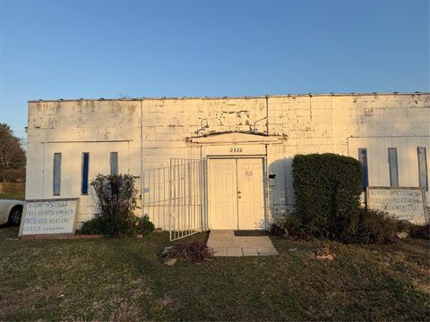 2826 & 2830 S Beckley Avenue Dallas TX 75224