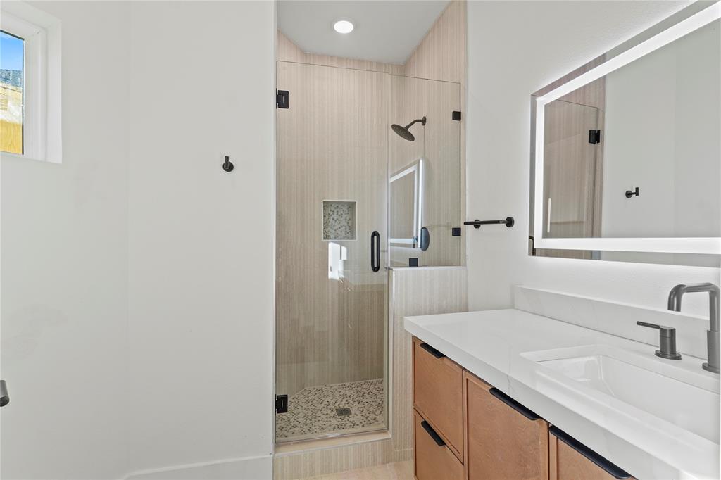 DEWBERRYS - Residential