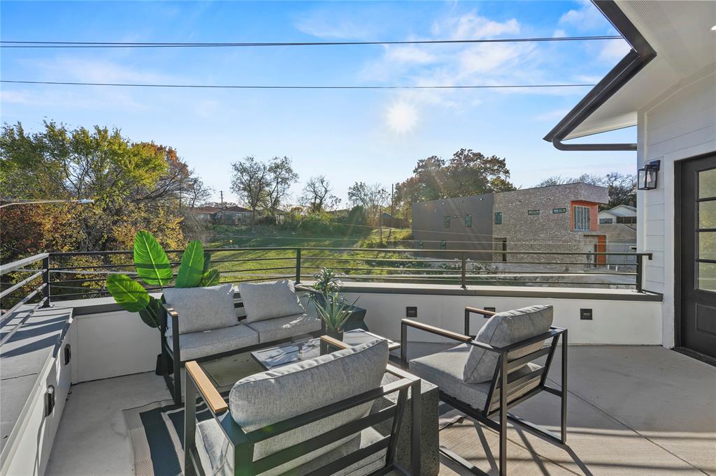 DEWBERRYS - Residential