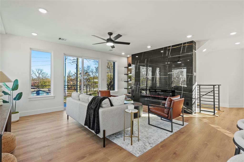 DEWBERRYS - Residential