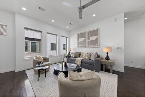 1915 Summit Avenue 2 Dallas TX 75206