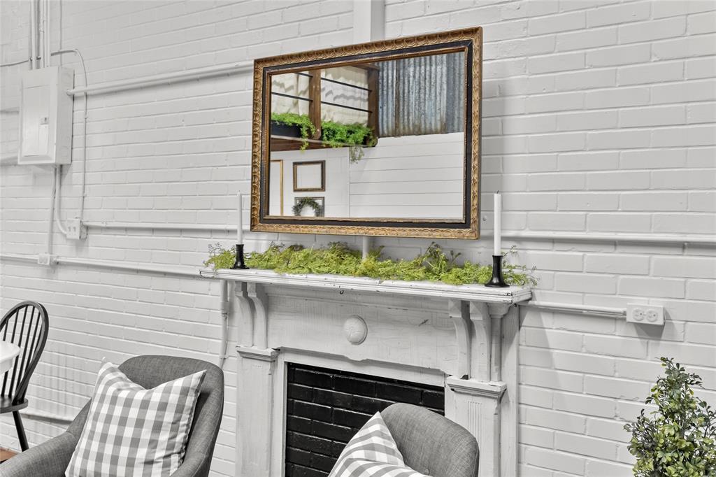 A0510 HILLER JOSEPH - Commercial Sale