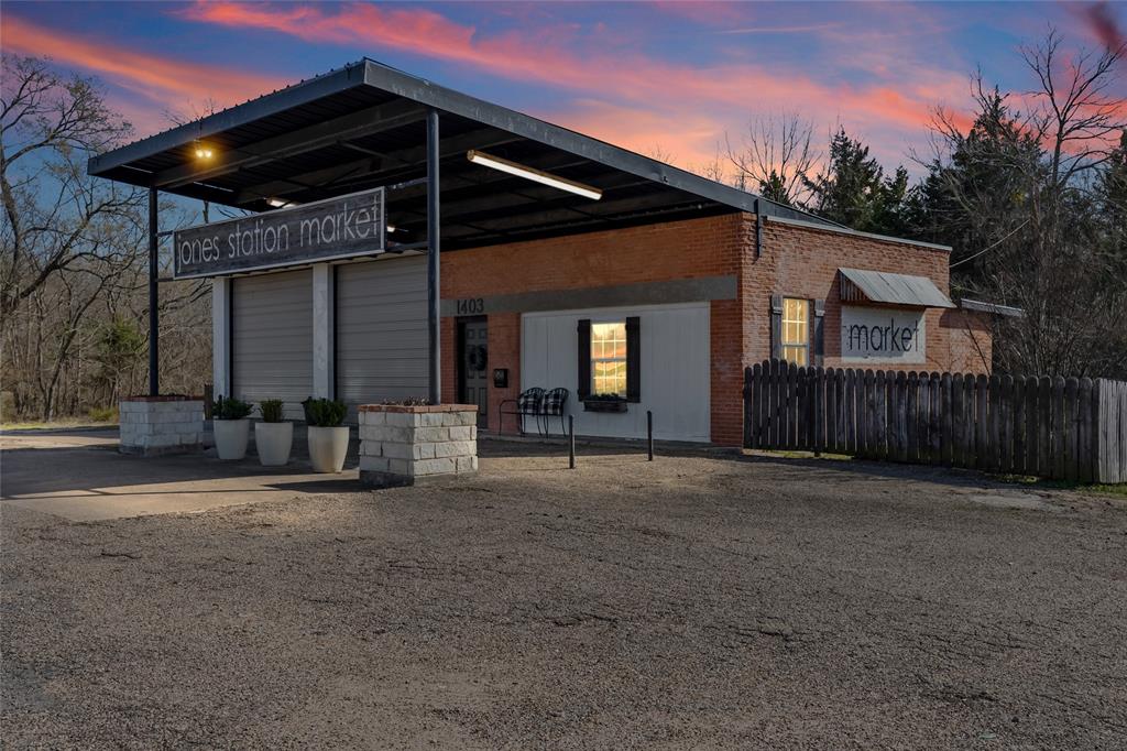 A0510 HILLER JOSEPH - Commercial Sale