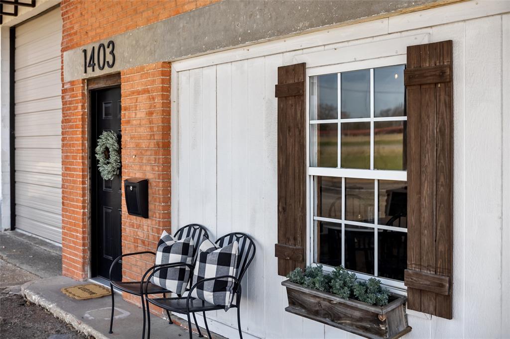 A0510 HILLER JOSEPH - Commercial Sale