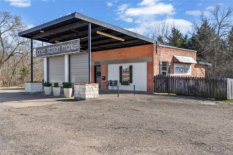 Photo of 1403 Interstate Highway 30, Greenville, TX 75402 (MLS # 21191260)