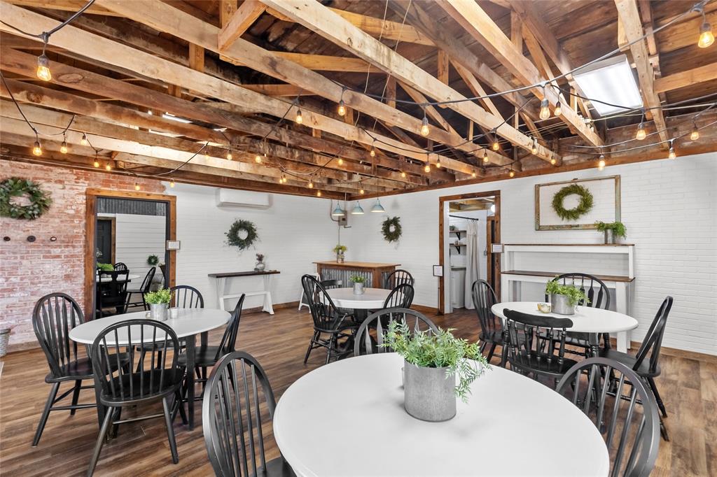 A0510 HILLER JOSEPH - Commercial Sale