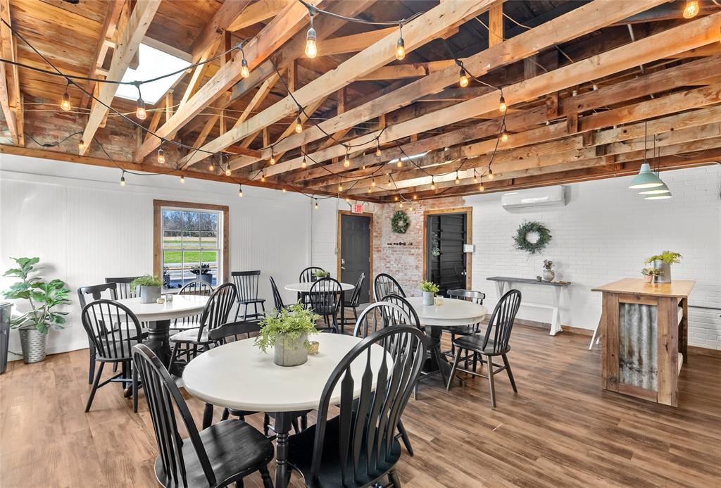 A0510 HILLER JOSEPH - Commercial Sale