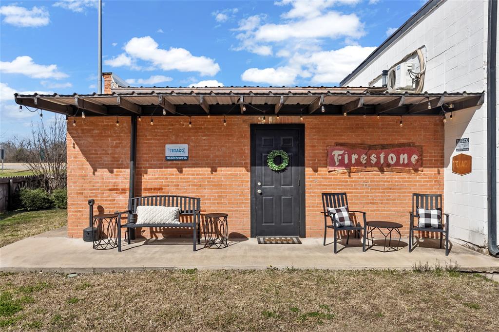 A0510 HILLER JOSEPH - Commercial Sale