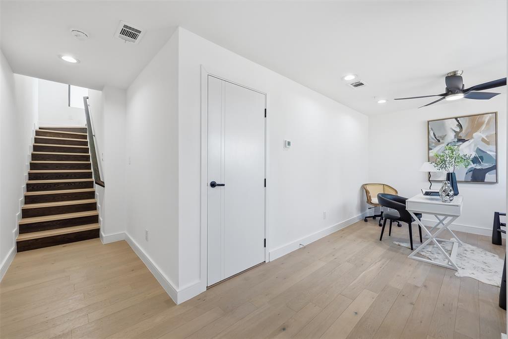 2631 Kirby Street 102