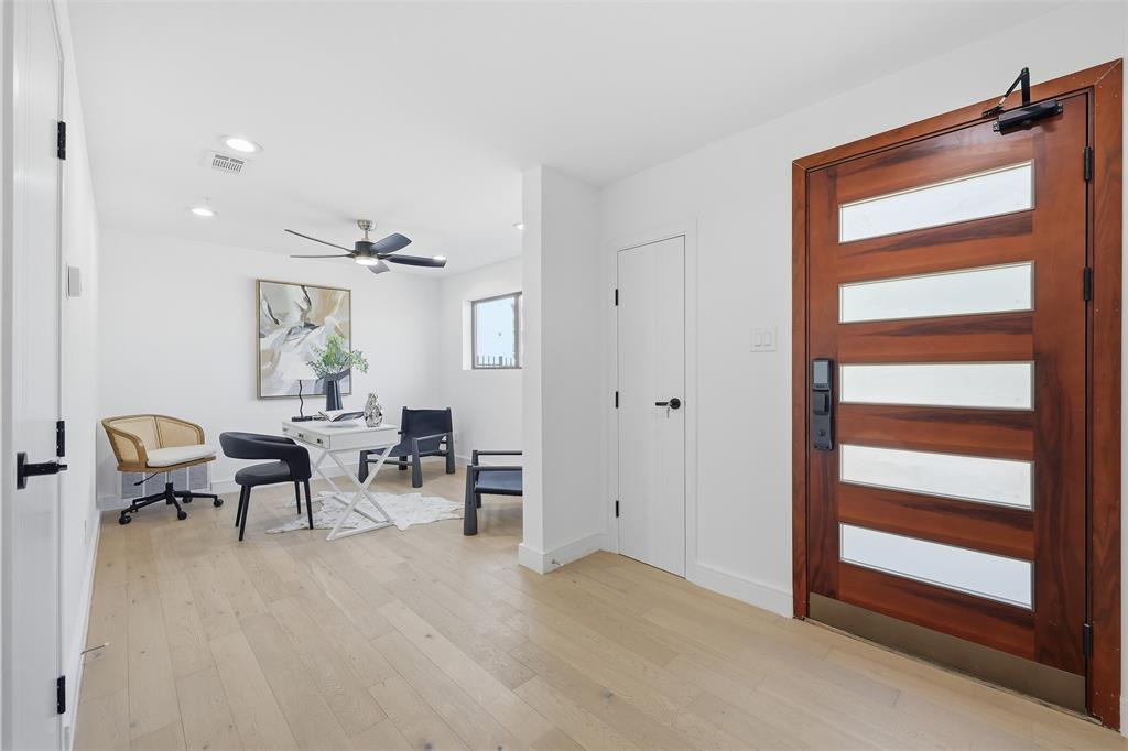 2631 Kirby Street 102