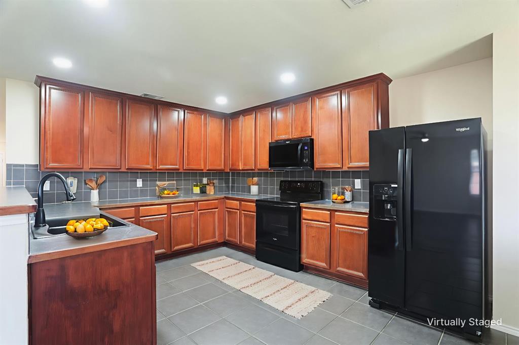 Greenleaf Village Ph 01 - Residential