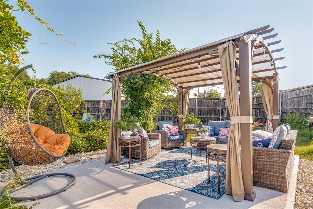 1010 Oakbrook Drive