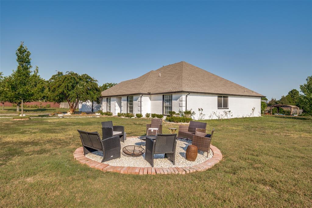 1010 Oakbrook Drive